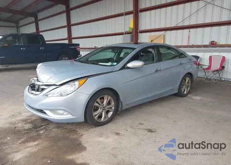 2013 Hyundai Sonata Limited z USA, uszkodzony, nr VIN 5NPEC4AC4DH719032